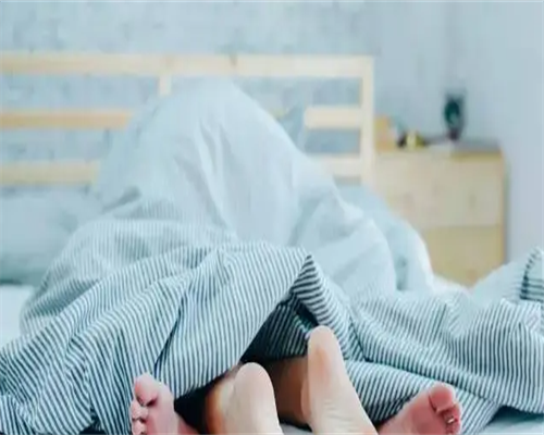 国内代怀花费-国内代怀生男孩,
              宝宝感冒好后偶尔咳嗽，但没有痰需